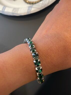 Emerald Bangle with silver color